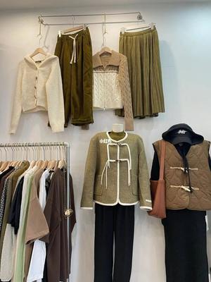 想開一家服裝店但是又沒經(jīng)驗怎么辦?揭秘創(chuàng)業(yè)機會與好處,助你零經(jīng)驗也能開店成功!