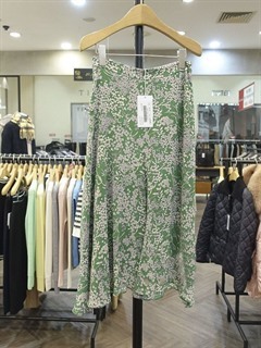 服裝商場實拍圖庫_全球服裝零售批發市場實拍_服裝展會實拍